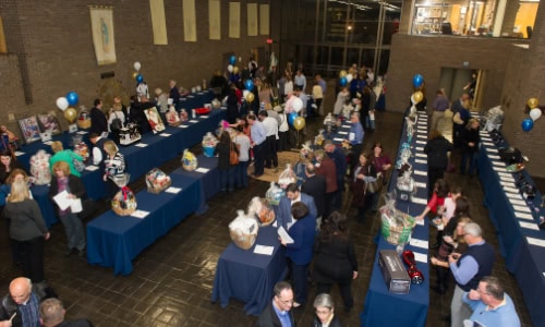 Kennedy Catholic Home for the Holidays Auction and Benefit-07