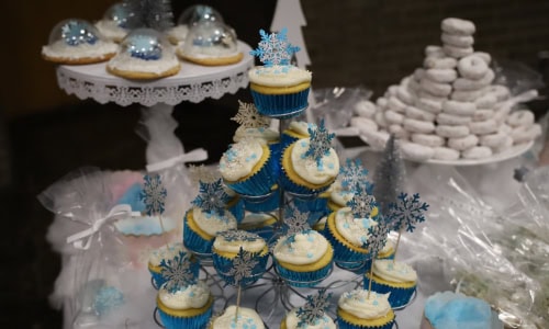 2026-Home-for-the-Holidays-04